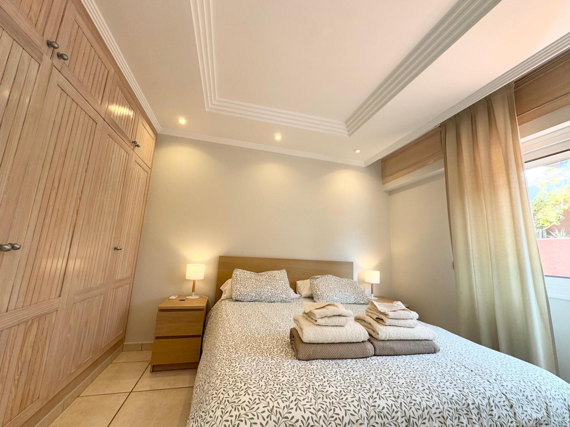 Villa Amorio A Spacious Modern Getaway With A Private Heated Pool & Sea Views أذيخي المظهر الخارجي الصورة