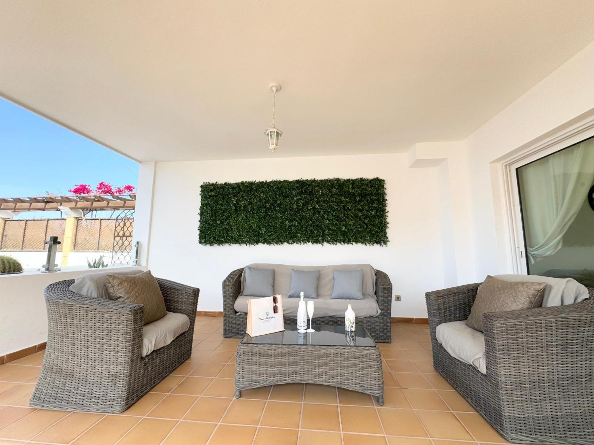 Villa Amorio A Spacious Modern Getaway With A Private Heated Pool & Sea Views أذيخي المظهر الخارجي الصورة